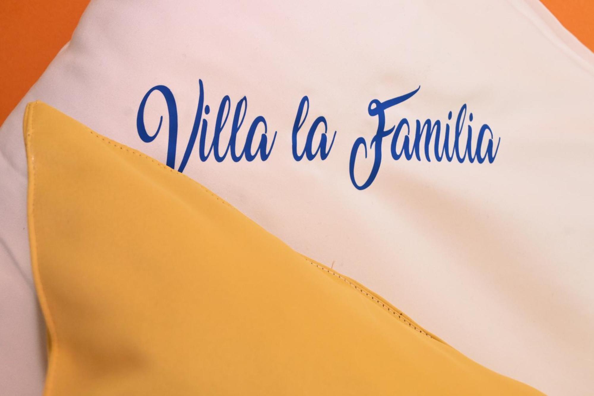 Vila La Familia Ksamil Eksteriør billede